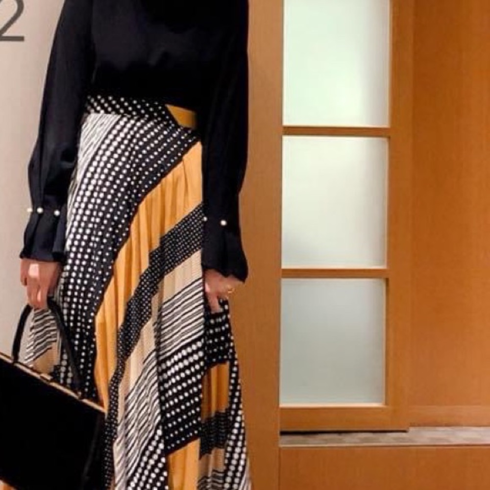 Abstract Print Skirt